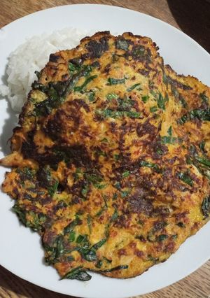 Una foto de Tortilla de verdura con pollo