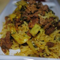 Cabbage rice (kalam polow Shirazi) A picture of Cabbage rice (kalam polow Shirazi).