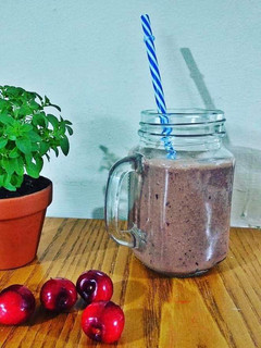 Φωτογραφία της συνταγής Σοκολατένιο Milkshake με Κεράσια 🥤🍒