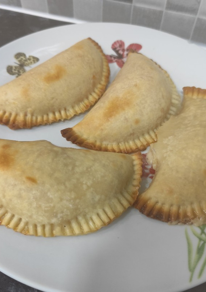 Una foto de Empanadillas de queso y bacon