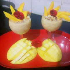 A picture of Mango vermicelli kheer.