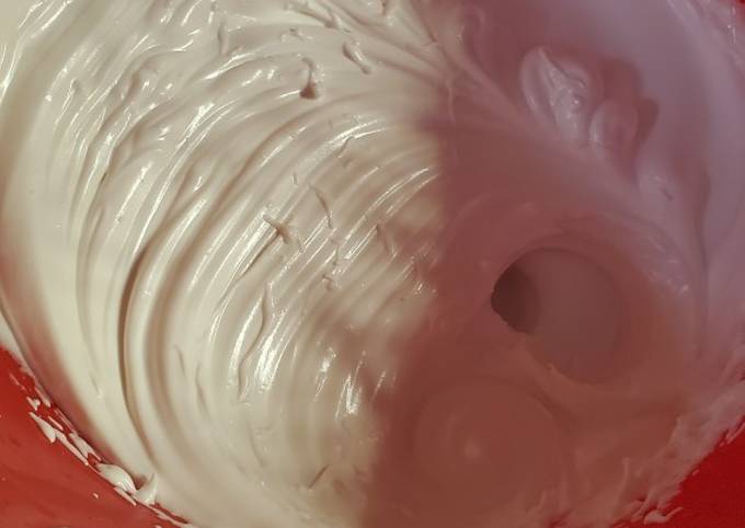 Step-by-Step Guide to Make Homemade My Homemade Whipped Cream for Vegetarian Food