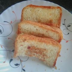 A picture of Bread Jam.