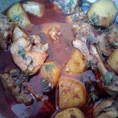 Murgh aur Aloo ka Salan A picture of Murgh aur Aloo ka Salan.