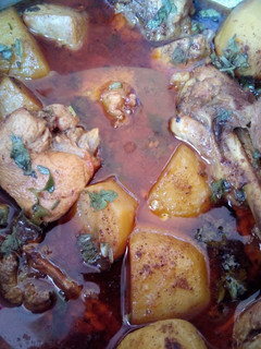 A picture of Murgh aur Aloo ka Salan.