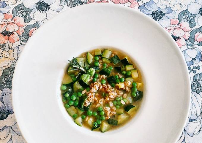 Come a Preparare Fatto in casa super veloce Zuppa di farro