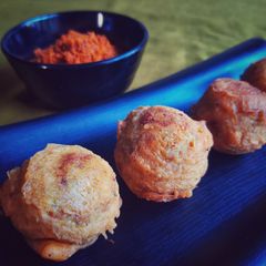 A picture of Potato vadas.