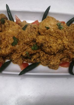 A picture of Chicken bhuna.