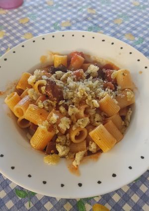 Una foto de Pasta Arrabbiata con Guanciale