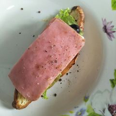 A picture of Sweet Ham n Cheese Croissant.