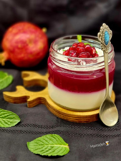 عکسی از دستور پودینگ نارگیلی با سس انار😍