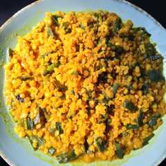 A picture of পেয়াজকলি দিয়ে মুসুর ডাল ভুনা.