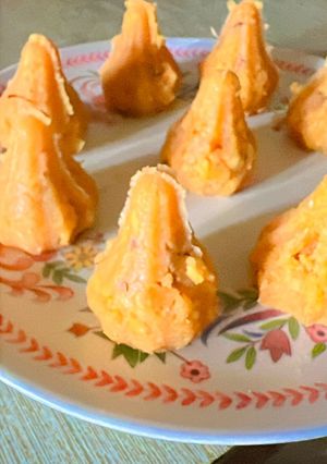 A picture of Instant motichoor Modak.