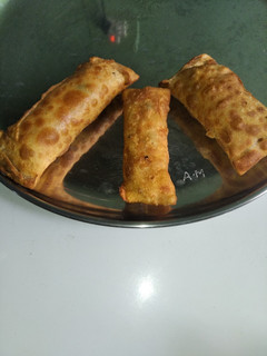 வெஜ் ரோல் (Veg roll recipe in tamil) செய்முறை முக்கிய புகைப்படம்
