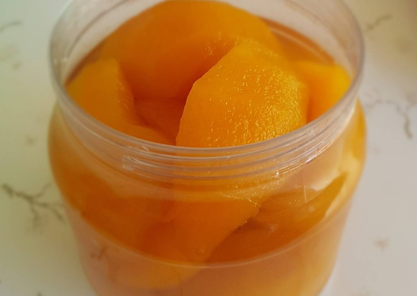 Duraznos en almíbar