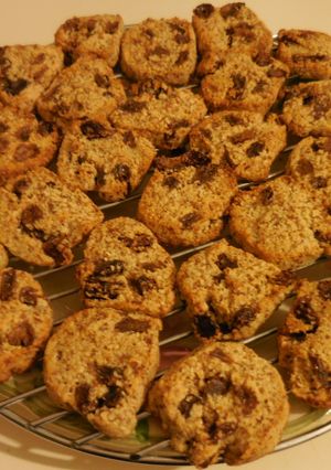 A picture of Almond Flour Raisin Cookies.