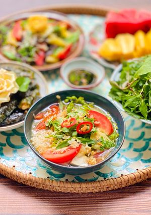 Hình của món Canh Chua Giá Đỗ Nấm Kim Châm.