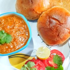 A picture of Pav-Bhaji.