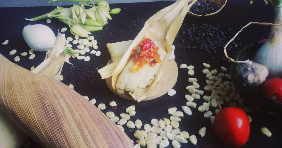 Tamal con flor de izote (Ticoo ita tuntanu) Receta de Hernandez Hernandez  Maria de los Ángeles- Cookpad