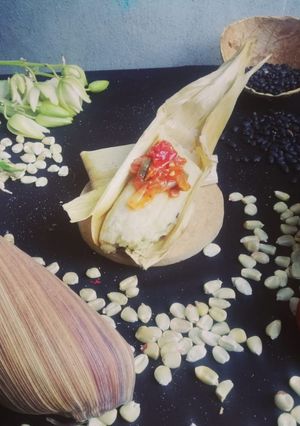 Una foto de Tamal con flor de izote (Ticoo ita tuntanu)