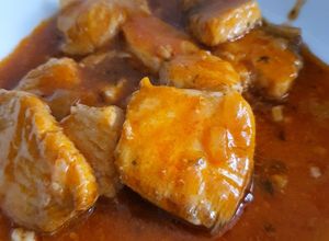 Foto principal de Tintorera en salsa de tomate