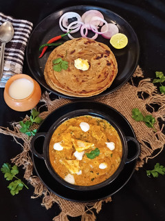 પંજાબી આલુ પનીર સબ્જી (Punjabi Aloo Paneer Sabji Recipe In Gujarati) રેસીપી મુખ્ય ફોટો
