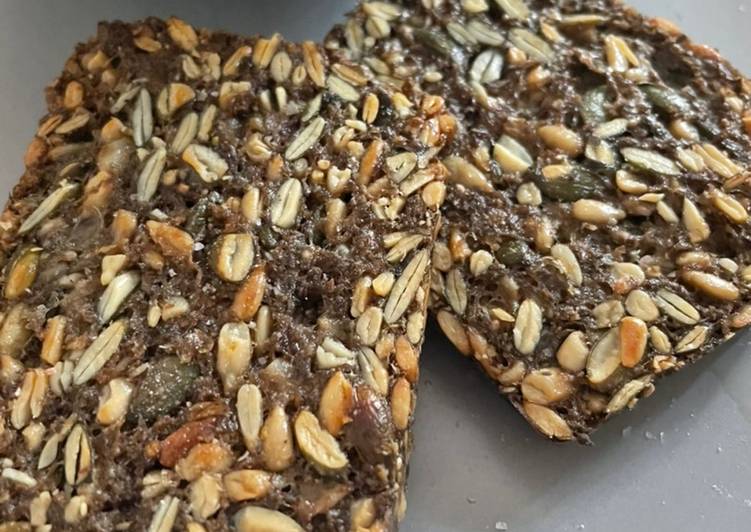 How to Prepare Quick Tahini Seed Bread