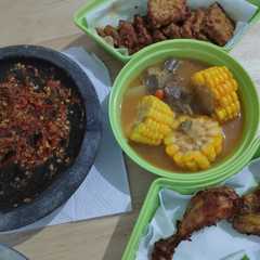 A picture of 26. Sayur Asem.