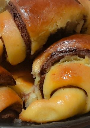 O poză a rețetei 🥐Cornulețe Duo....pufoase și gustoase 🥐.