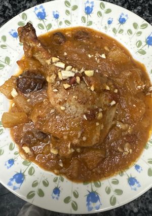 Una foto de 499. Pato a la catalana (principal carne)