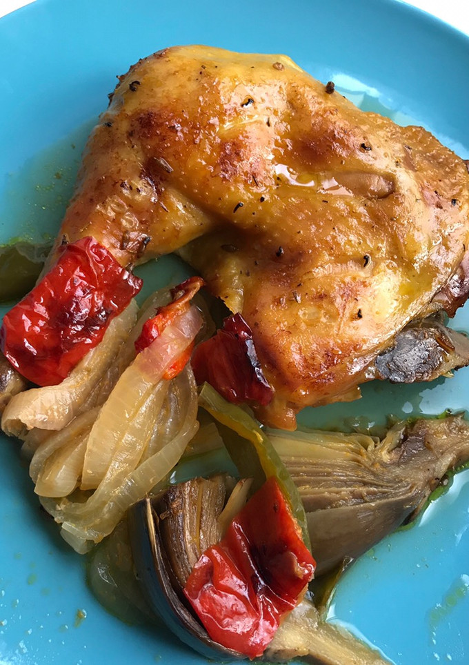 Una foto de Pollo de corral asado, a la mandarina 🍊