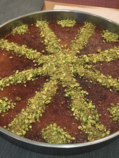 صورة لوصفة هريسة (بسبوسة) بالقشطة