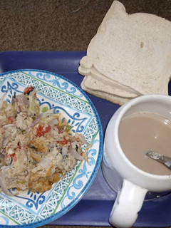 A picture of Simple bread egg and tea.