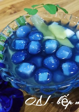Hình của món Chè bột lọc bọc dừa màu hoa đậu biếc.
