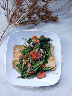Foto resep Tahu Siram Tumis Kangkung
