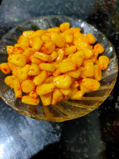 மசாலா பிளேவர் ஸ்வீட் கார்ன் (Masala flavour sweetcorn recipe in tamil) செய்முறை முக்கிய புகைப்படம்