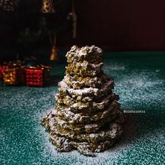 A picture of Green Pea Cookies.