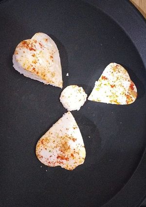 હોમમેડ પનીર (Home Made Paneer Recipe In Gujarati) રેસીપી મુખ્ય ફોટો