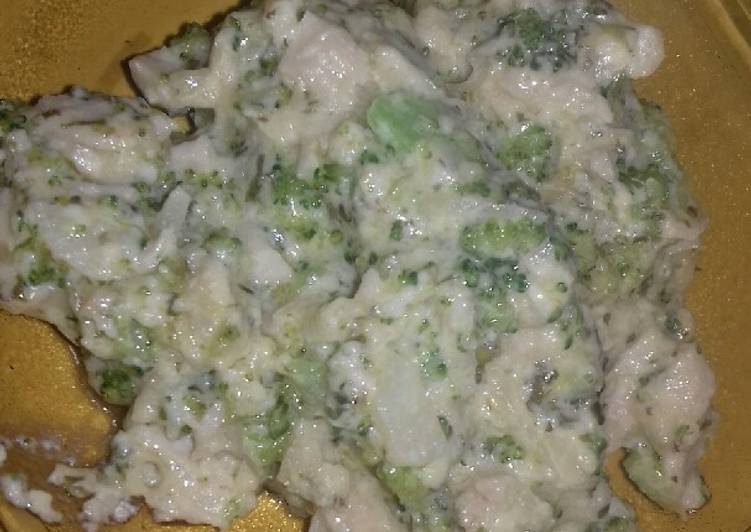 Creamy tuna broccoli + Toast (MPASI 12M)