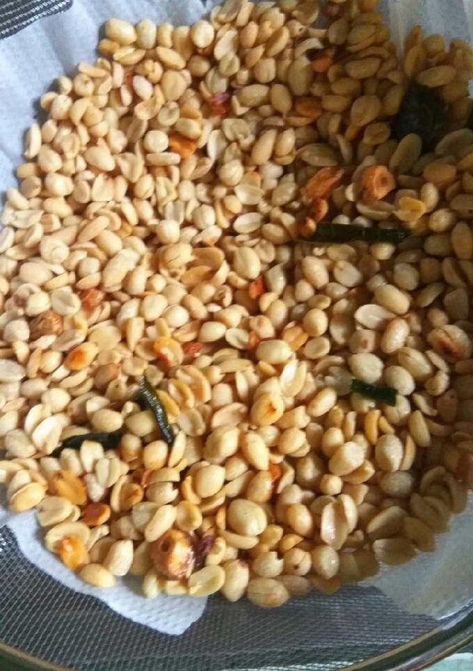 Foto resep Kacang goreng bawang putih gurih renyah /kacang tuljin