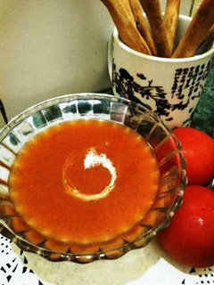 A picture of Cream Of Tomato Soup.