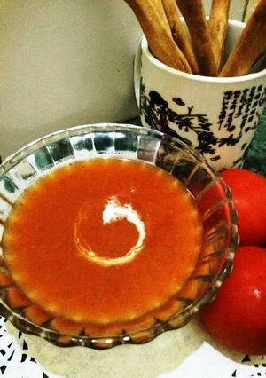 A picture of Cream Of Tomato Soup.