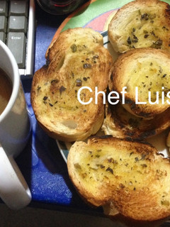 Una foto de Café con pan, LuisFy