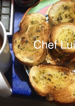 Una foto de Café con pan, LuisFy
