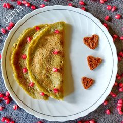 A picture of Green Moong ka Dosa with Urad Dal chutney.