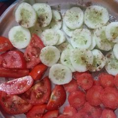 A picture of Fresh green salad.