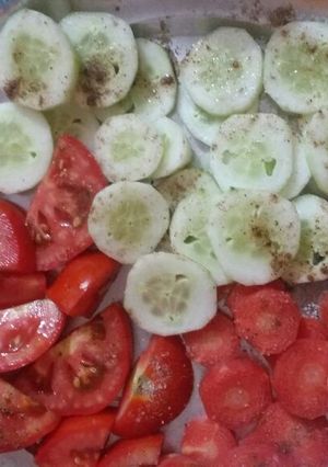 A picture of Fresh green salad.