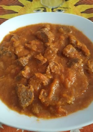 Una foto de Guisado de ternera con verduras
