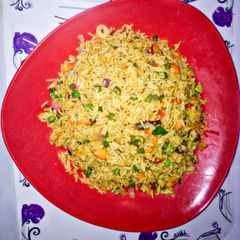 A picture of Chinese fried rice.