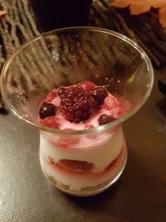 Une photo de Verrine aux fruits rouges